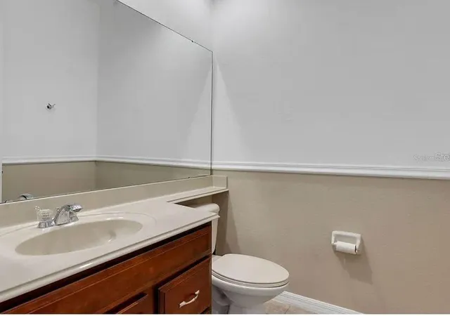 Photo 2 of Townhouse for sale at 2286 Chatham Pl Dr, Orlando, FL 32824 | MLS# O6431544 | Listing updated on 2026-08-13