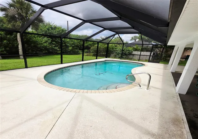 Photo 3 of Single family home for sale at 18563 Fort Smith Cir, Port Charlotte, FL 33948 | MLS# A4702313 | Listing updated on 2026-08-12