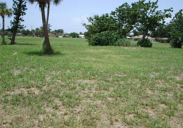 Photo 2 of Land for sale at 2301 S Tamiami Trl, Osprey, FL 34229 | MLS# A4702316 | Listing updated on 2026-08-25