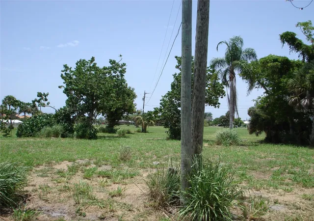Photo 3 of Land for sale at 2301 S Tamiami Trl, Osprey, FL 34229 | MLS# A4702316 | Listing updated on 2026-08-25