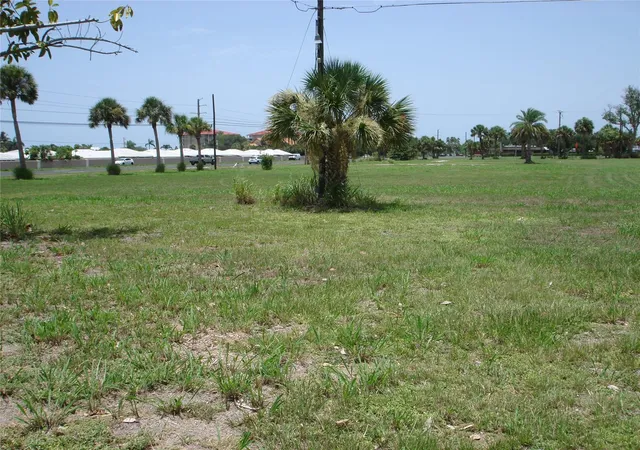 Photo 3 of Land for sale at 2301 S Tamiami Trl, Osprey, FL 34229 | MLS# A4702316 | Listing updated on 2026-08-25
