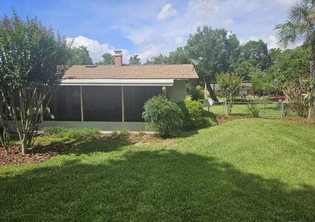 2nd image of 120 Larkwood Dr, Sanford, FL 32771 | MLS# O6431571