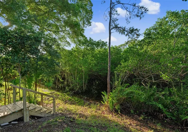 3rd image of 3010 Longbrooke Way, Clearwater, FL 33760 | MLS# TB8536734