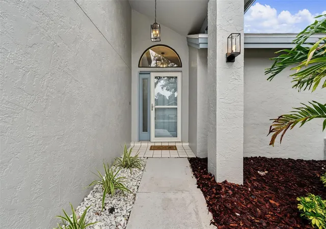 4th image of 3010 Longbrooke Way, Clearwater, FL 33760 | MLS# TB8536734