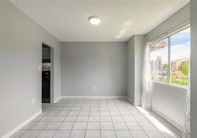 4th image of 5060 Downing St, ORLANDO, FL 32839