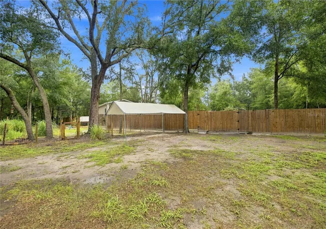 2nd image of 11821 Se 82nd St, Morriston, FL 32668 | MLS# OM729926