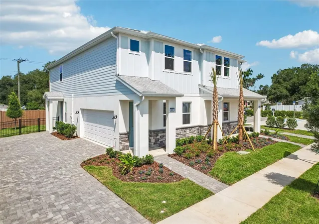 Photo 1 of Sale Pending at 648 Silver Strm Ct, Brandon, FL 33511 | MLS# TB8536738 | Listing updated on 2026-08-13