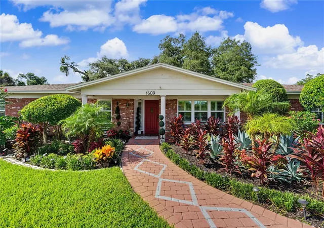 Photo 1 of Single family home for sale at 1609 Melodie Dr, Brandon, FL 33510 | MLS# TB8536739 | Listing updated on 2026-09-17