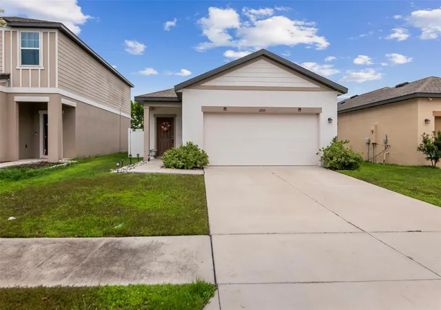 2nd image of 35575 Buttonweed Trl, Zephyrhills, FL 33541 | MLS# TB8536758