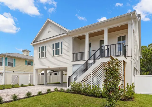 Photo 3 of Single family home for sale at 3534 Overlook Dr Ne, Saint Petersburg, FL 33703 | MLS# TB8536778 | Listing updated on 2026-09-13