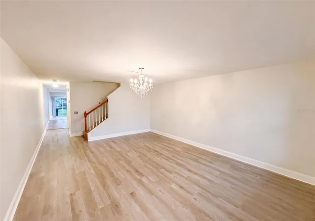 3rd image of 112 Coquina Bay Dr, Saint Petersburg, FL 33705 | MLS# O6431639
