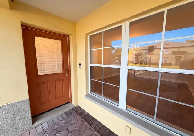 33rd image of 112 Coquina Bay Dr, Saint Petersburg, FL 33705 | MLS# O6431639