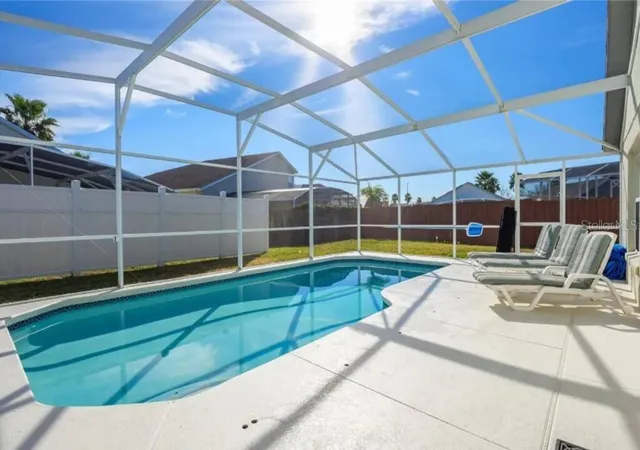 Photo 4 of Single family home for sale at 160 Bloomingdale Dr, Davenport, FL 33897 | MLS# S5155219 | Listing updated on 2026-09-23