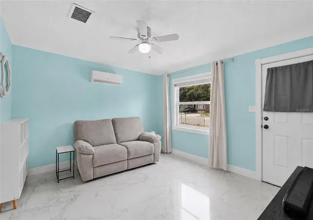 Photo 4 of Single family home for sale at 1119 54th Avenue N, Saint Petersburg, FL 33703 | MLS# L4964105 | Listing updated on 2026-08-20