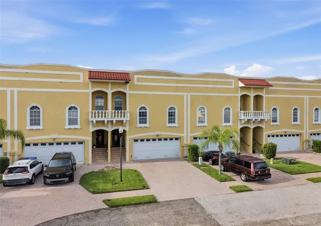 2nd image of 515 Villa Treviso Ct, Apollo Beach, FL 33572 | MLS# TB8536798