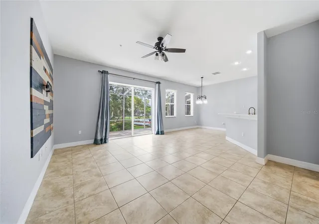 Photo 4 of Townhouse for sale at 515 Villa Treviso Ct, Apollo Beach, FL 33572 | MLS# TB8536798 | Listing updated on 2026-10-09