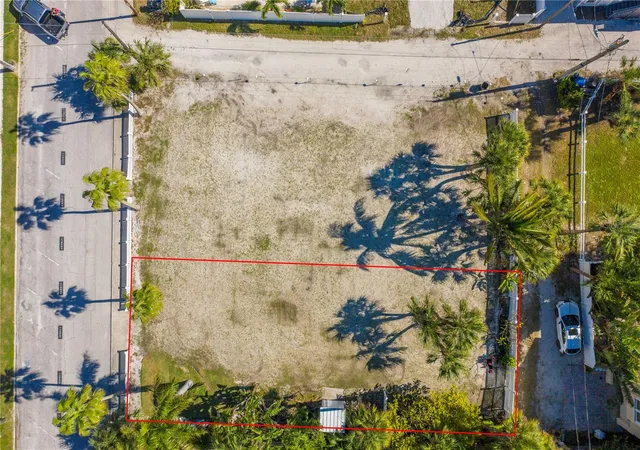 Photo 1 of Land for sale at 15th Avenue, Saint Petersburg, FL 33706 | MLS# TB8536814 | Listing updated on 2026-08-13