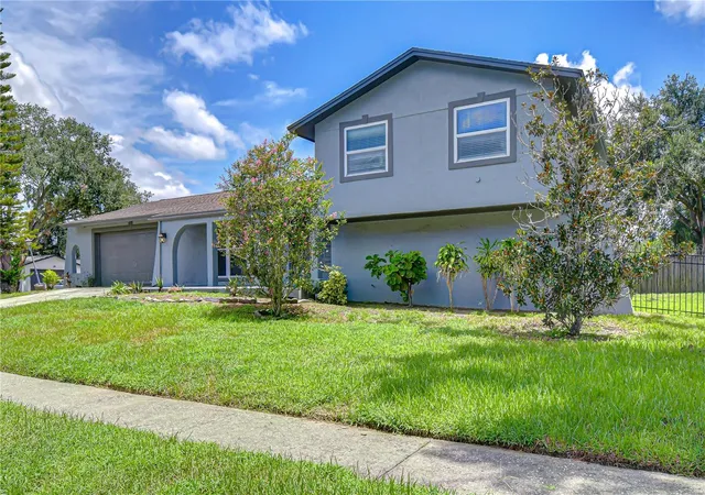 Photo 2 of Single family home for sale at 4723 Southbreeze Dr, Tampa, FL 33624 | MLS# TB8536815 | Listing updated on 2026-09-29
