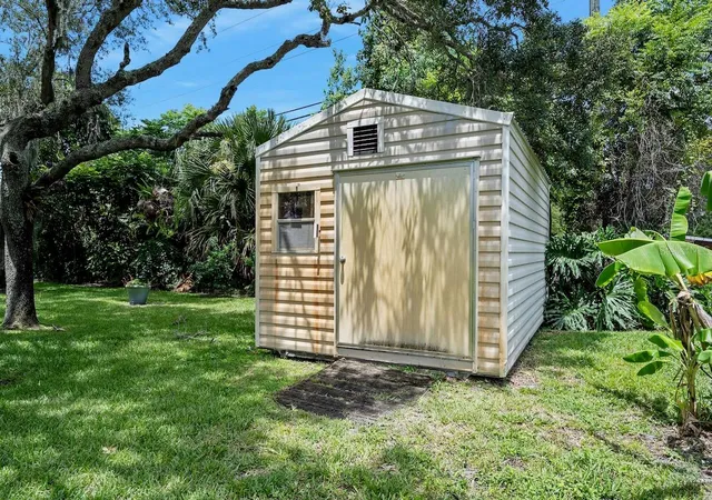 31st image of 311 Acacia Dr, Port Orange, FL 32127 | MLS# TB8536817