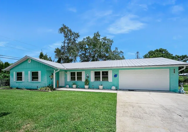 Photo 3 of Single family home for sale at 311 Acacia Dr, Port Orange, FL 32127 | MLS# TB8536817 | Listing updated on 2026-08-29