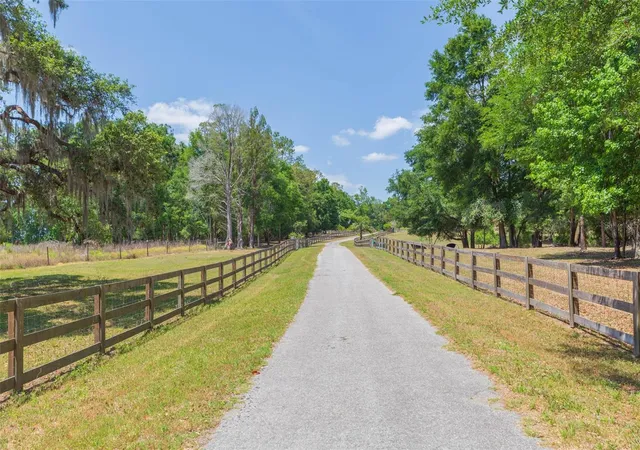 3rd image of 34211 Blanton Rd, Dade City, FL 33523 | MLS# TB8536825