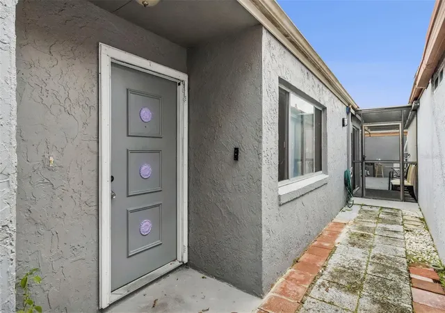 Photo 2 of Single family home for sale at 271 Mariposa, Winter Haven, FL 33884 | MLS# TB8536830 | Listing updated on 2026-08-12