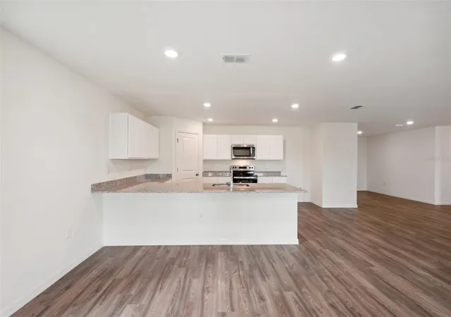 5th image of 12038 Pembrooke Ave, Weeki Wachee, FL 34614 | MLS# C7529328