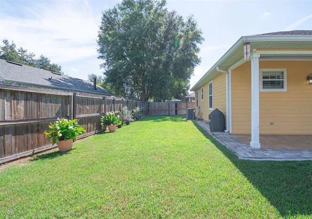 3rd image of 14274 Nw 9Th Rd, Newberry, FL 32669 | MLS# GC542557