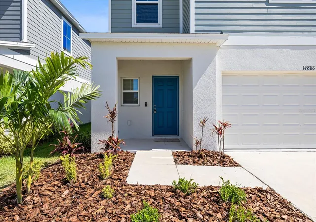 Photo 3 of Single family home for sale at 14886 Summer Branch Dr, Lithia, FL 33547 | MLS# TB8536840 | Listing updated on 2026-08-30