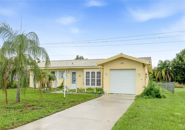 Photo 2 of Single family home for sale at 113 Annapolis Ln, Rotonda West, FL 33947 | MLS# A4702348 | Listing updated on 2026-09-03
