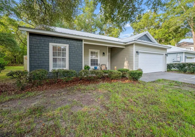 Photo 4 of Sale Pending at 7250 Cardinal Trl, Fanning Springs, FL 32693 | MLS# GC542559 | Listing updated on 2026-10-05