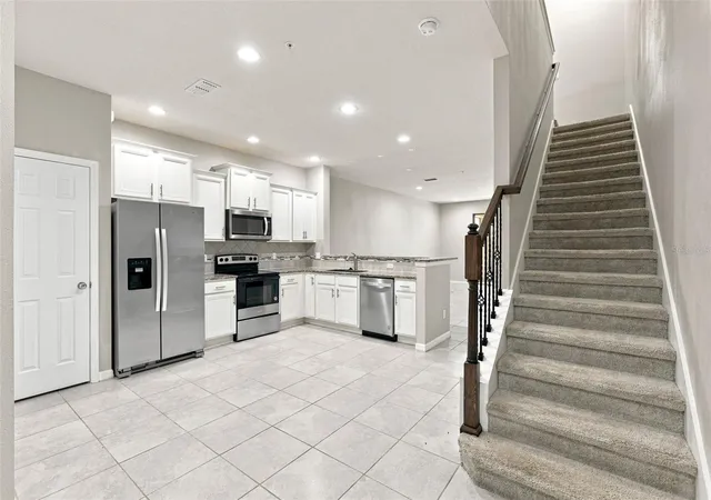3rd image of 1236 Pavia Dr, Apopka, FL 32703 | MLS# O6431701