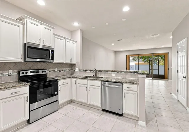 4th image of 1236 Pavia Dr, Apopka, FL 32703 | MLS# O6431701