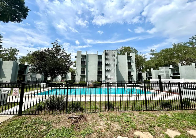 30th image of 407 Nw 39th Rd #407C, Gainesville, FL 32607 | MLS# GC542560
