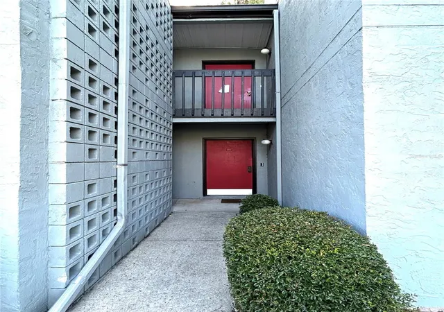 3rd image of 407 Nw 39Th Rd #407C, Gainesville, FL 32607 | MLS# GC542560