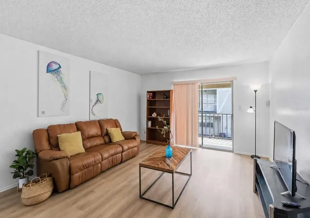 Photo 3 of Condo for sale at 14462 Reuter Strasse Cir #607, Tampa, FL 33613 | MLS# TB8536852 | Listing updated on 2026-09-03