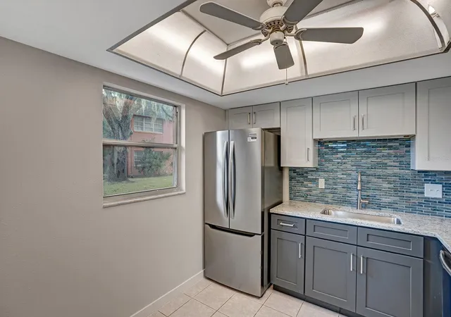5th image of 4805 Alt 19 #414, Palm Harbor, FL 34683 | MLS# TB8536858