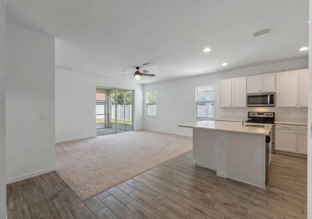 Photo 4 of Single family home for sale at 16021 Champlain St, Clermont, FL 34714 | MLS# O6431708 | Listing updated on 2026-09-01