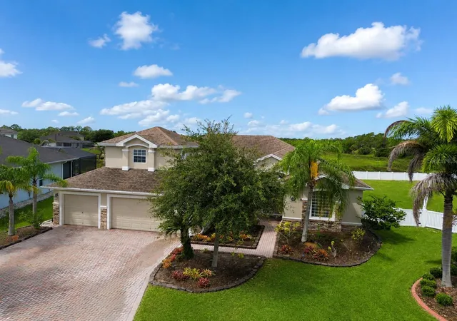 Photo 2 of Single family home for sale at 197 Brandy Creek Cir Se, Palm Bay, FL 32909 | MLS# S5155232 | Listing updated on 2026-10-20