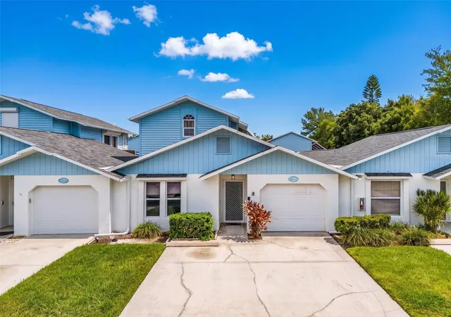 2nd image of 13721 Markham Ln #4, Fort Myers, FL 33919 | MLS# C7529340