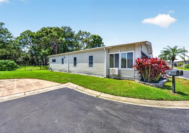 3rd image of 12501 Ulmerton Rd #5, Largo, FL 33774 | MLS# TB8536876