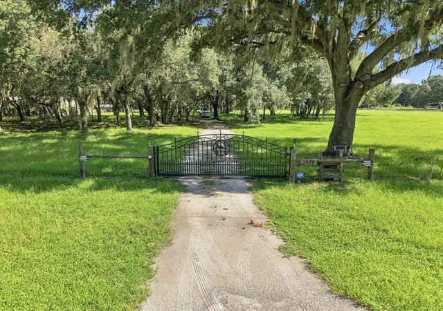 1st image of 3970 Sw 45th Ave, Bushnell, FL 33513 | MLS# TB8536882