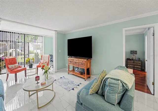 Listing Photo 5 - Condo for sale in building located at 1945 Pelican Lndg Blvd, Clearwater, FL 33762 - Unit #614