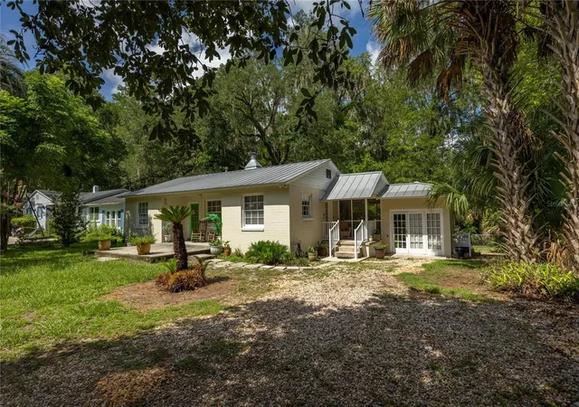 1st image of 434 Nw 25th St, Gainesville, FL 32607 | MLS# GC542564