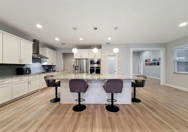Photo 1 of Single family home for sale at 1930 Deep Crk Dr, Lakeland, FL 33810 | MLS# W7888373 | Listing updated on 2026-10-15