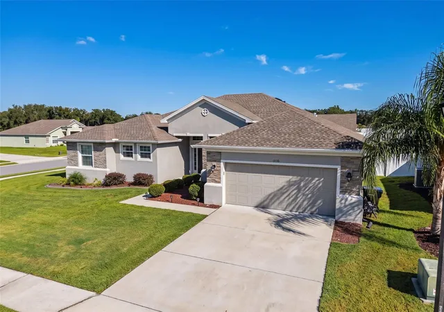 Photo 4 of Single family home for sale at 1930 Deep Crk Dr, Lakeland, FL 33810 | MLS# W7888373 | Listing updated on 2026-10-15