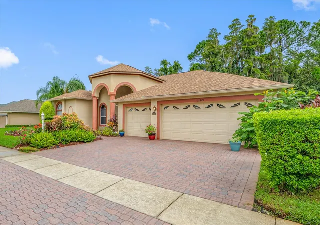 Photo 4 of Single family home for sale at 11421 Strathaven Ct, Trinity, FL 34655 | MLS# TB8536892 | Listing updated on 2026-09-19