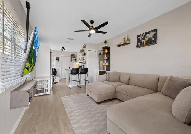 3rd image of 1863 Pasadena Dr, Dunedin, FL 34698 | MLS# TB8536893
