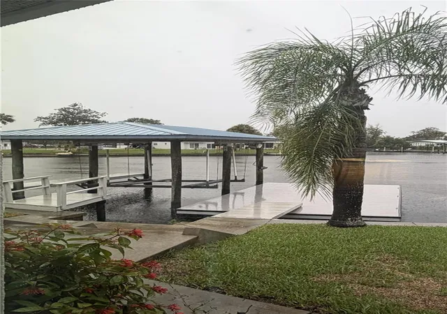 5th image of 1520 Se Pinwheel Dr, Crystal River, FL 34429 | MLS# TB8536895