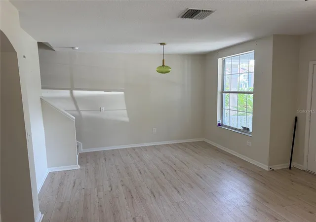 Photo 3 of Townhouse for sale at 1532 Blue Magnolia Rd, Brandon, FL 33510 | MLS# TB8536896 | Listing updated on 2026-09-01